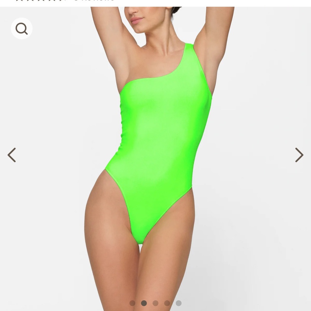 SKIMS ESSENTIAL ONE SHOULDER BODYSUIT NEON GREEN WORN ONCE